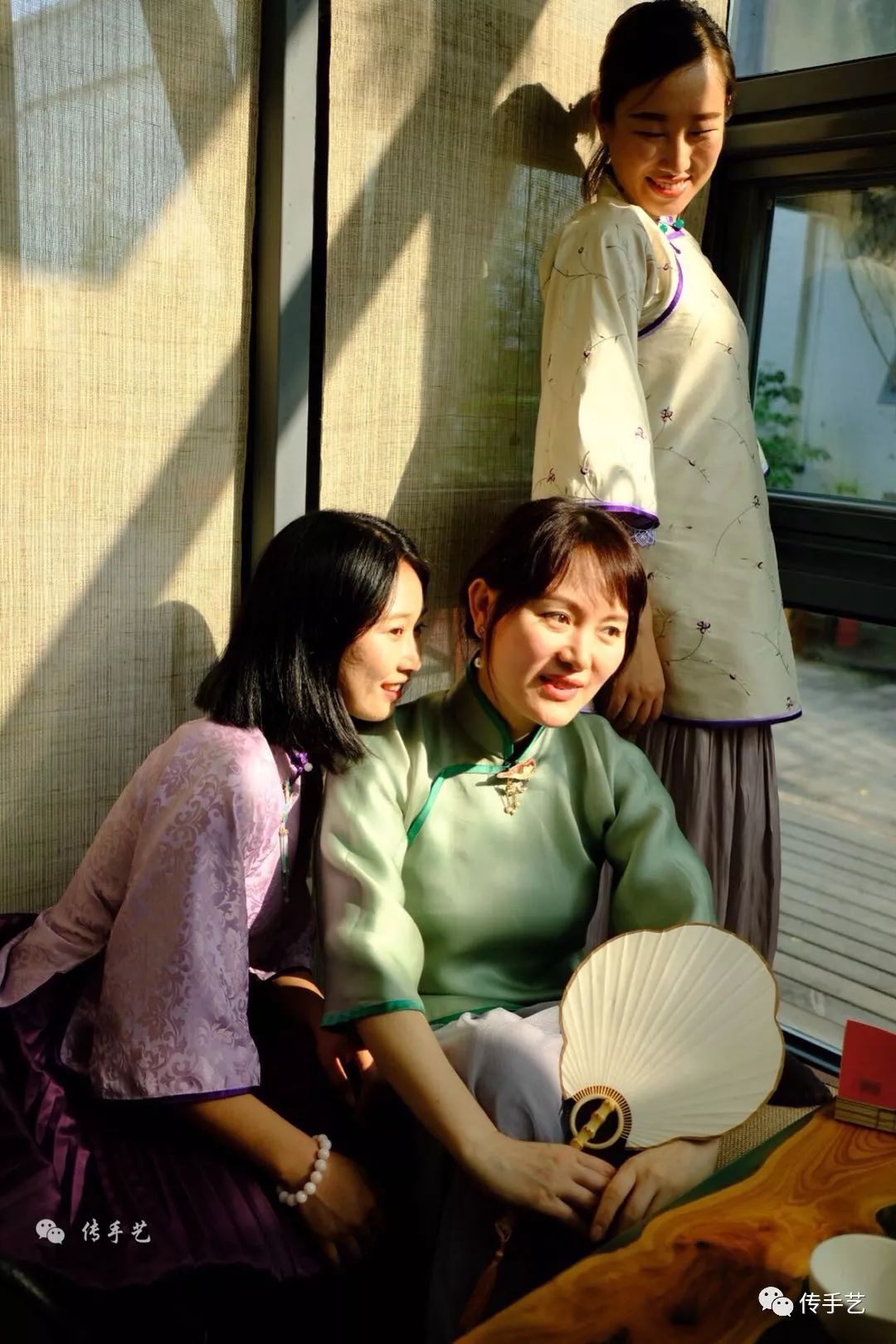 新中式旗袍日常造型教程,穿旗袍最简单的花式教程