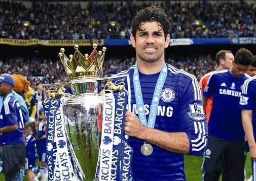 科斯塔迷人训练,科斯塔三连扑场下队员反应