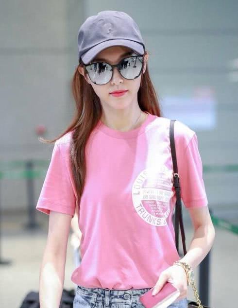 粉色不止是可爱也可以很高级,原来粉色真的可以显得很温柔