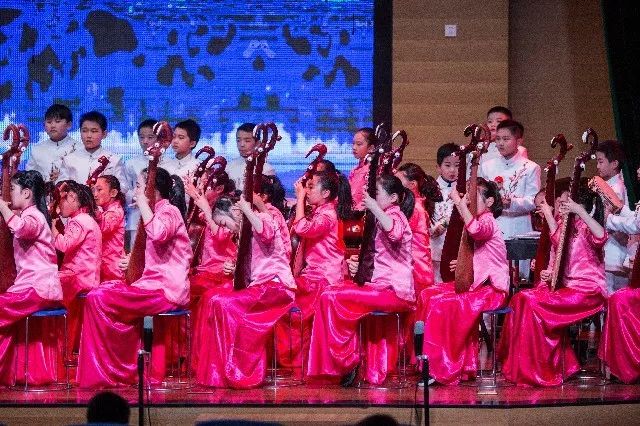 比清华北大还难考的五所大学,西安五大名校和普通学校差距