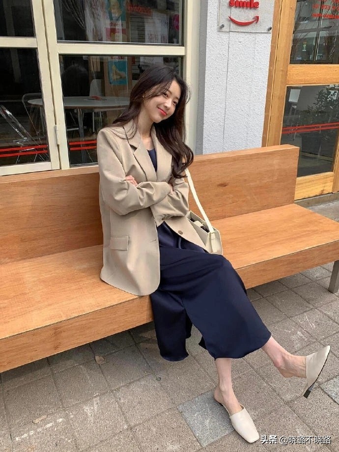 显腿长显腿直休闲鞋,2020流行露脚面鞋