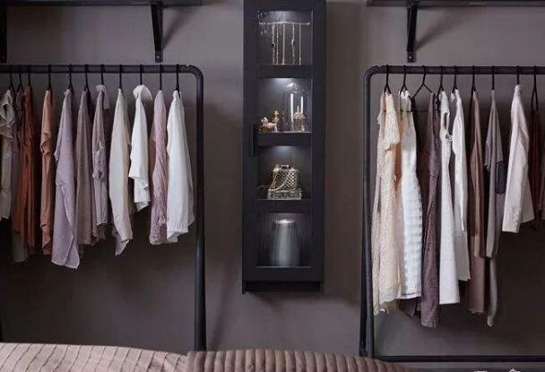 怎么让脏的衣服快速变得清洁亮白,冬天衣服脏了不想洗怎么让它干净