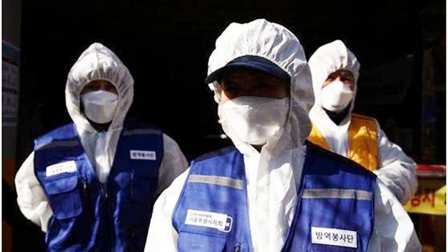 朝鲜实地拍摄,朝鲜士兵观察韩国动态图片