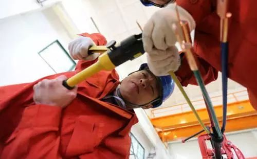 配电箱系统图三个点符号代表什么,配电箱元器件系统图符号大全