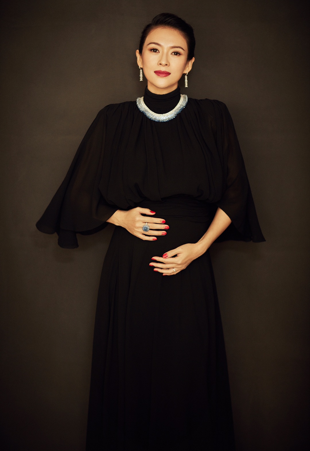 独家揭秘汪峰章子怡离婚真相惊人,章子怡和汪峰离婚后的生活