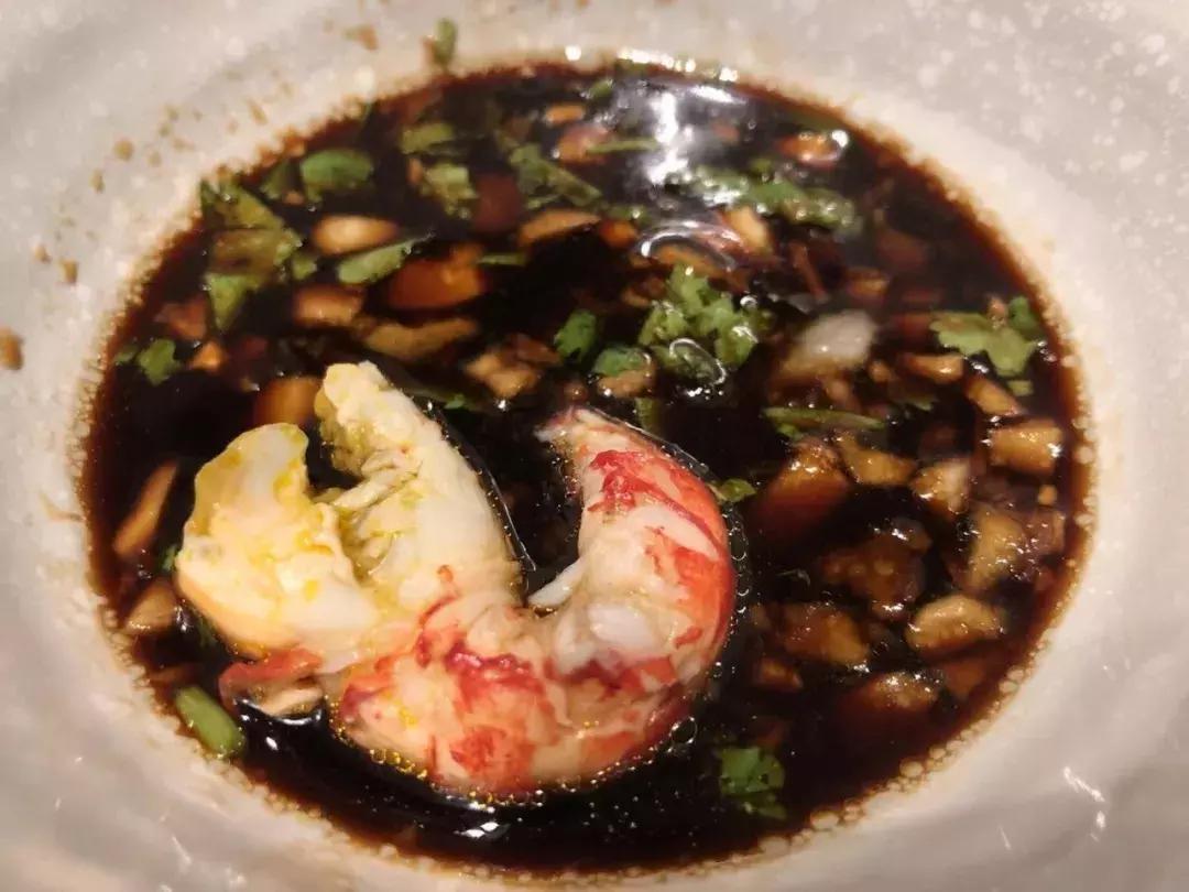 清蒸小龙虾蘸料怎么调好吃又简单,清蒸小龙虾蘸的酱料十三香