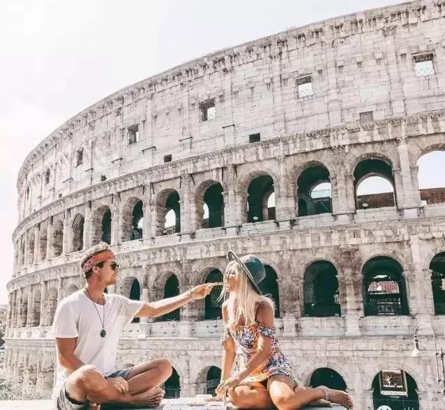 一张照片卖6000块,一张相片卖六千