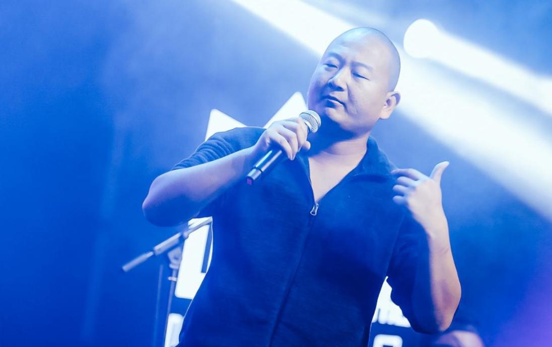 网红giao哥在哪个酒吧被殴打,网红giao哥回应酒吧演出被打