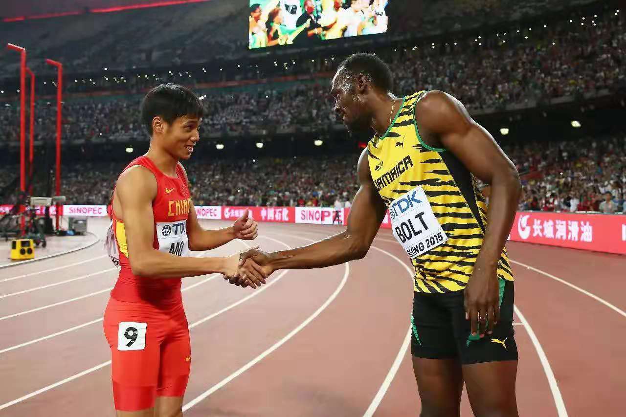 莫有雪10秒35米夺冠视频,莫有雪训练100米世界冠军