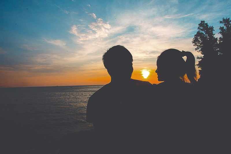 女人最好的闺蜜是谁文案,女人最好的闺蜜是谁美文