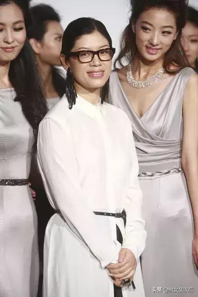 玛丝菲尔女装正品旗舰店,玛丝菲尔女装官方旗舰店羽绒服