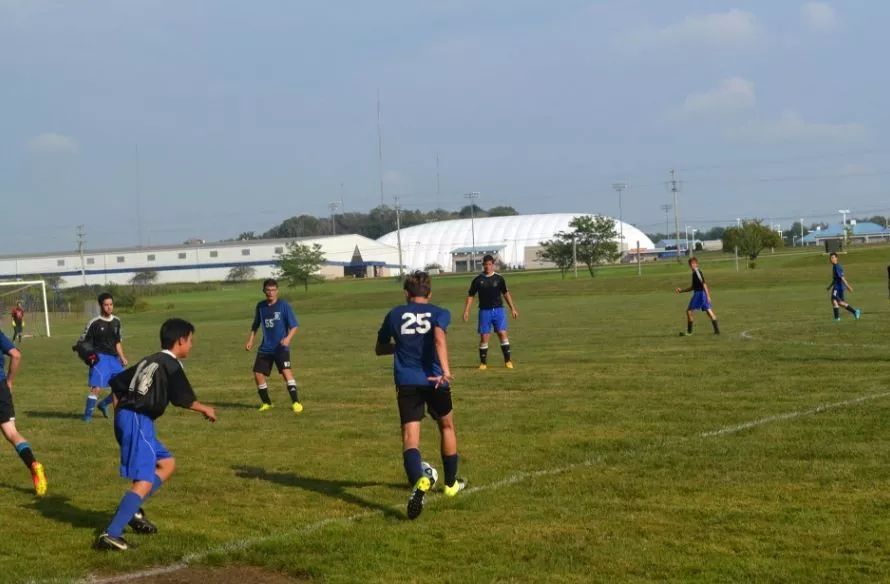 鏂板槈鍑哄浗,缇庡浗鍩虹潱瀛︽牎