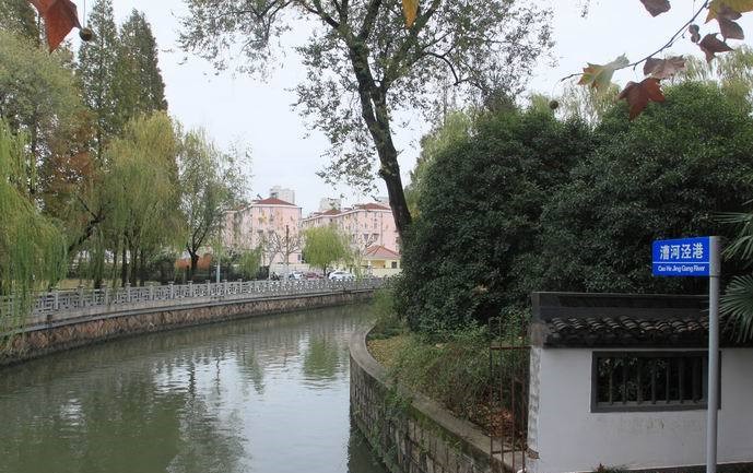 雨后的公园空气清新心情舒畅,雨后的公园清新亮丽