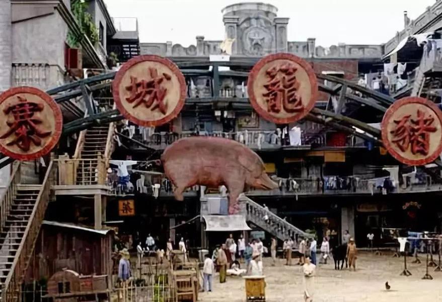 做人要有梦想不然跟咸鱼有区别,做人无梦想同条咸鱼有什么分别