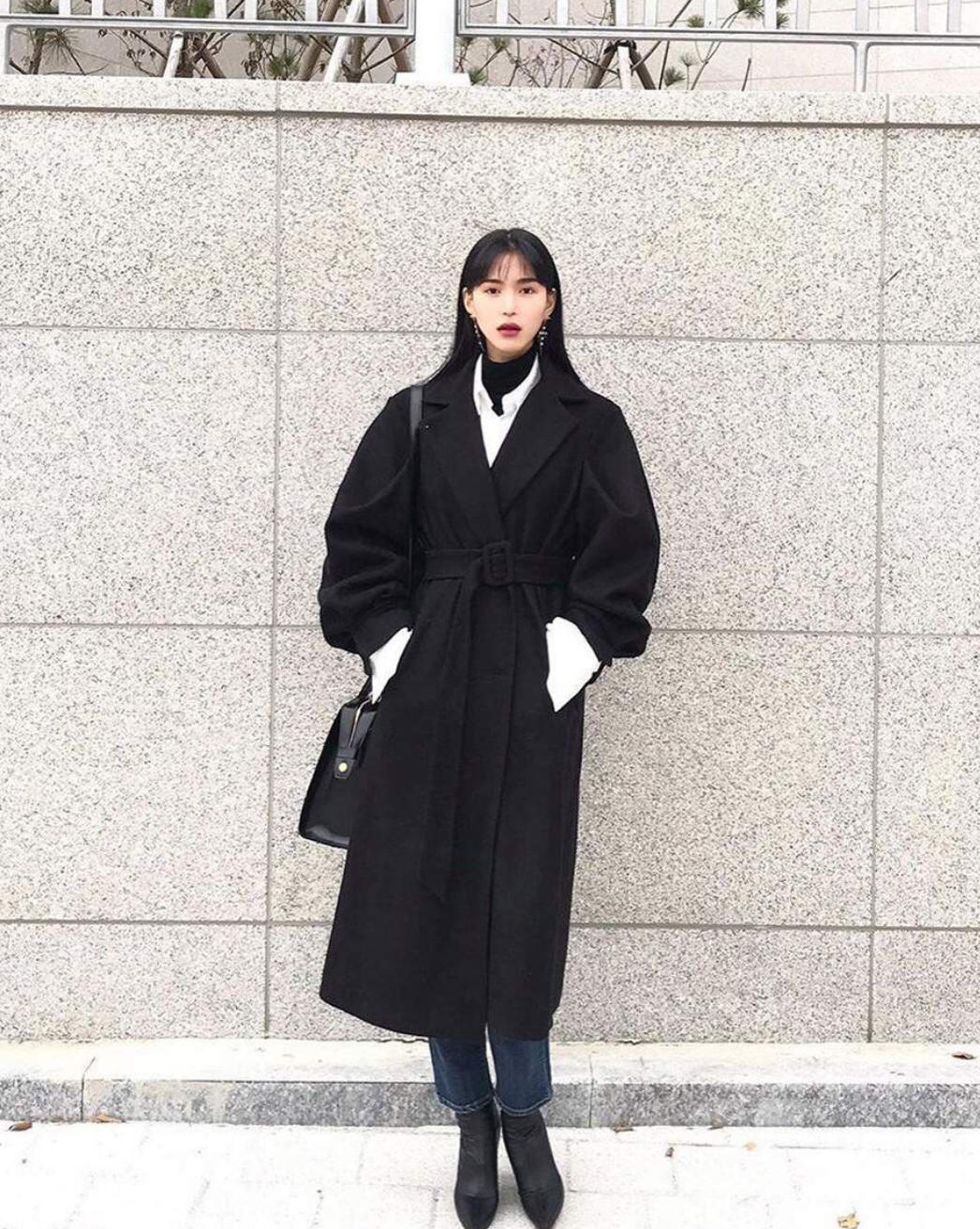 145灏忎釜瀛愮┛榛戣壊澶ц。鎬庝箞鎼厤鏄鹃珮,40宀佸コ浜洪粦鑹茬緤缁掑ぇ琛g殑鎼厤鏂规硶