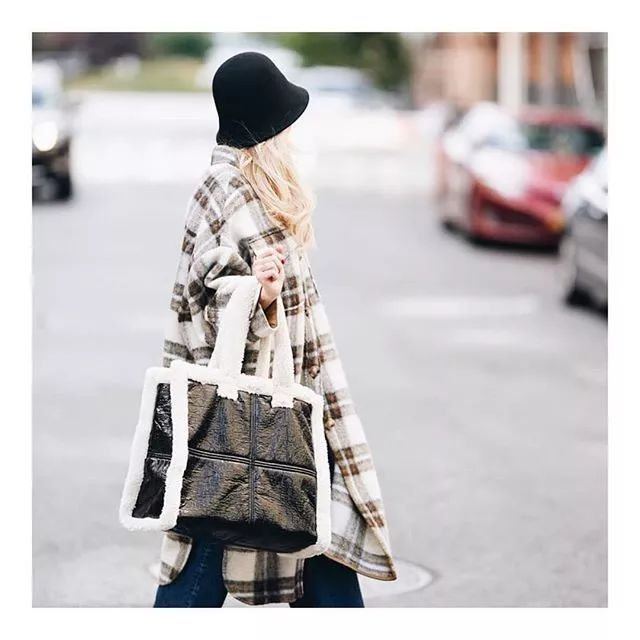 今年流行什么样的包秋冬,春季新款潮流百搭经典包