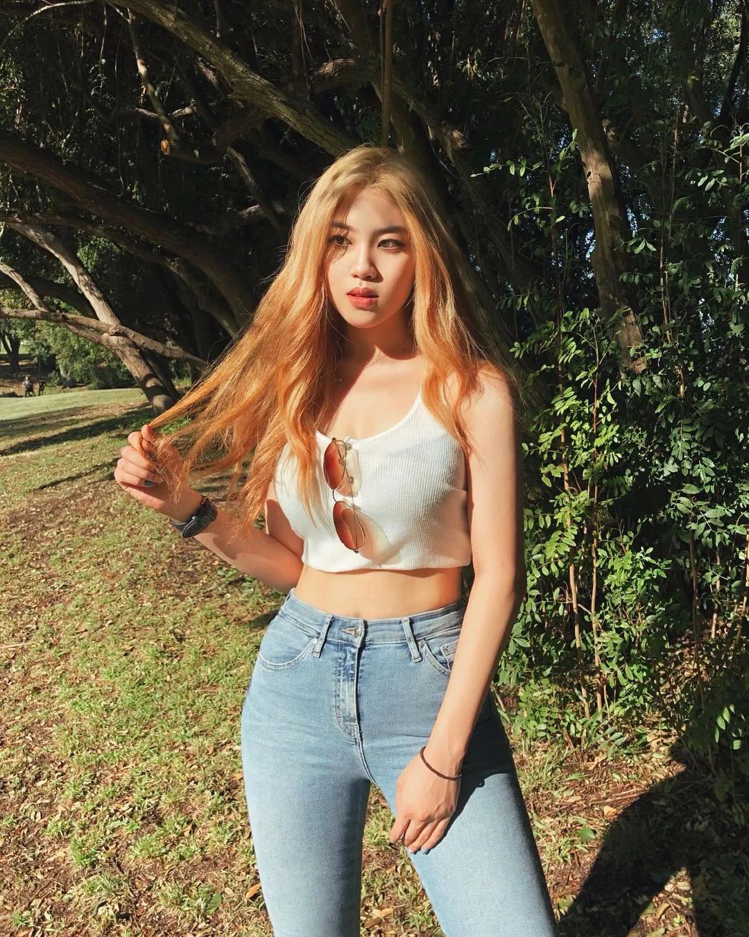 lisa和rosie秀恩爱,lisa与rosa在直播间接吻