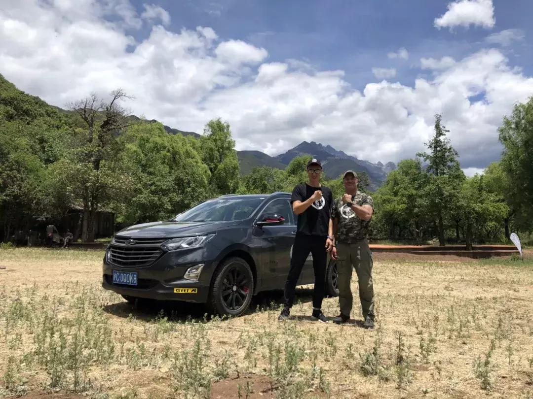 驾驶雪佛兰白色探界者环游世界,雪佛兰探界者1.5试驾视频最新