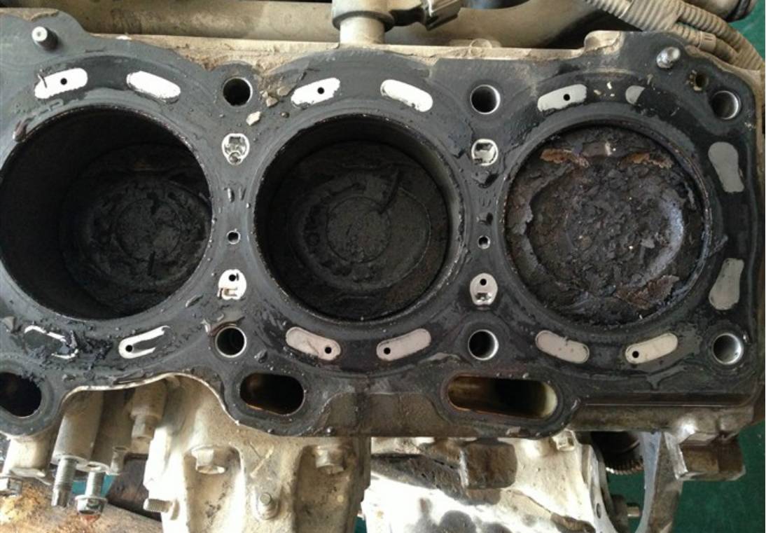 怎样判断空气流量计是否损坏,昂科拉空气流量计损坏有什么现象