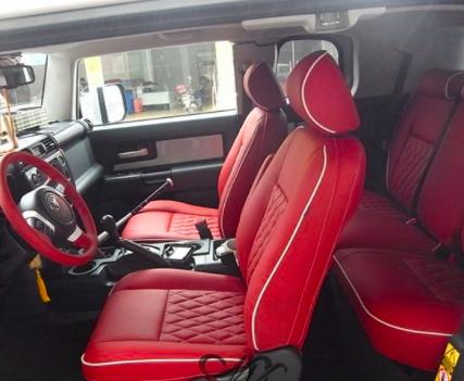 花几千块给座椅包真皮，多少人被改装店老板坑了？织布没那么不堪