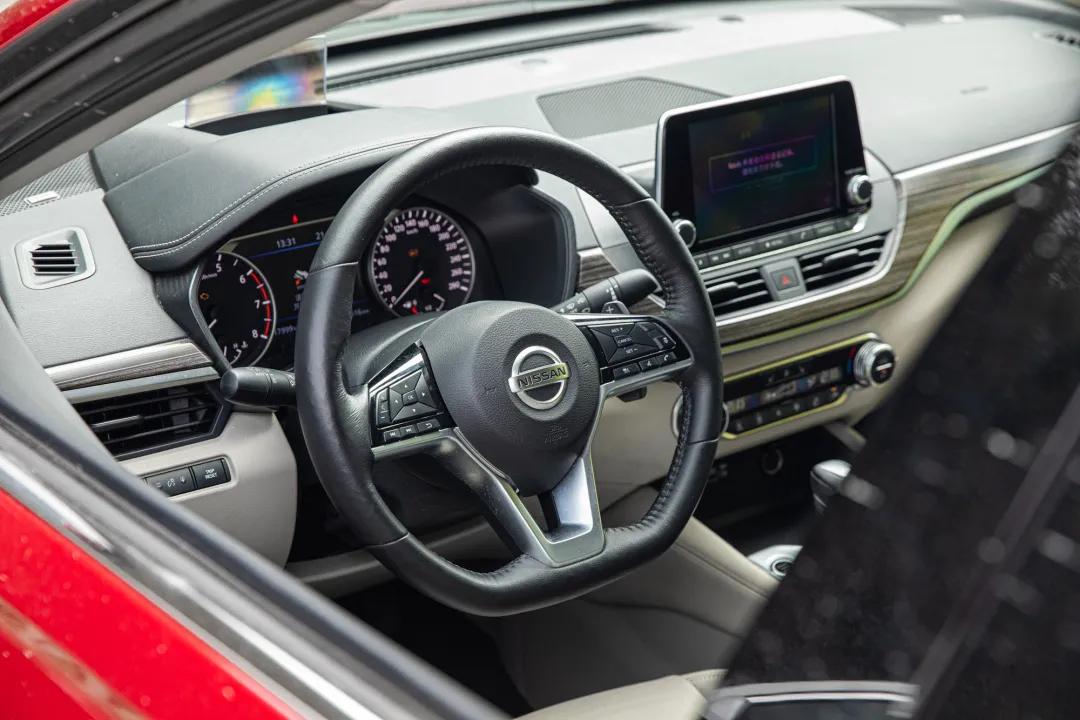 天籁2.0发动机和凯美瑞2.0哪个好,德系2.0T发动机