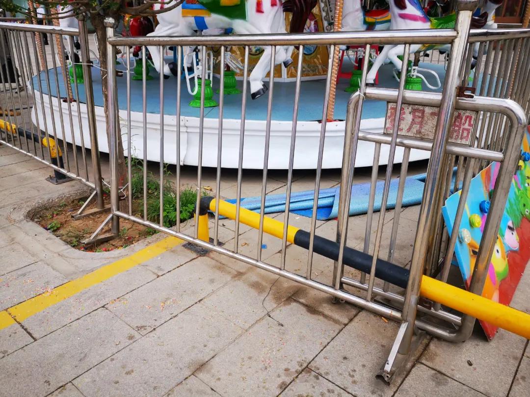 创城曝光台|新百广场秩序混乱问题依旧