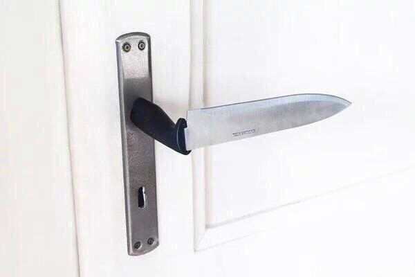 世上最远的距离是你和我,世界上最远的距离莫过于你在我身边