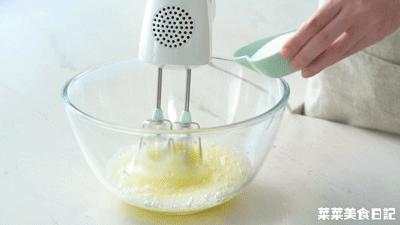 网红蛋糕买不到手把手教你在家做,酸奶蛋糕最简单的做法不用搅拌机