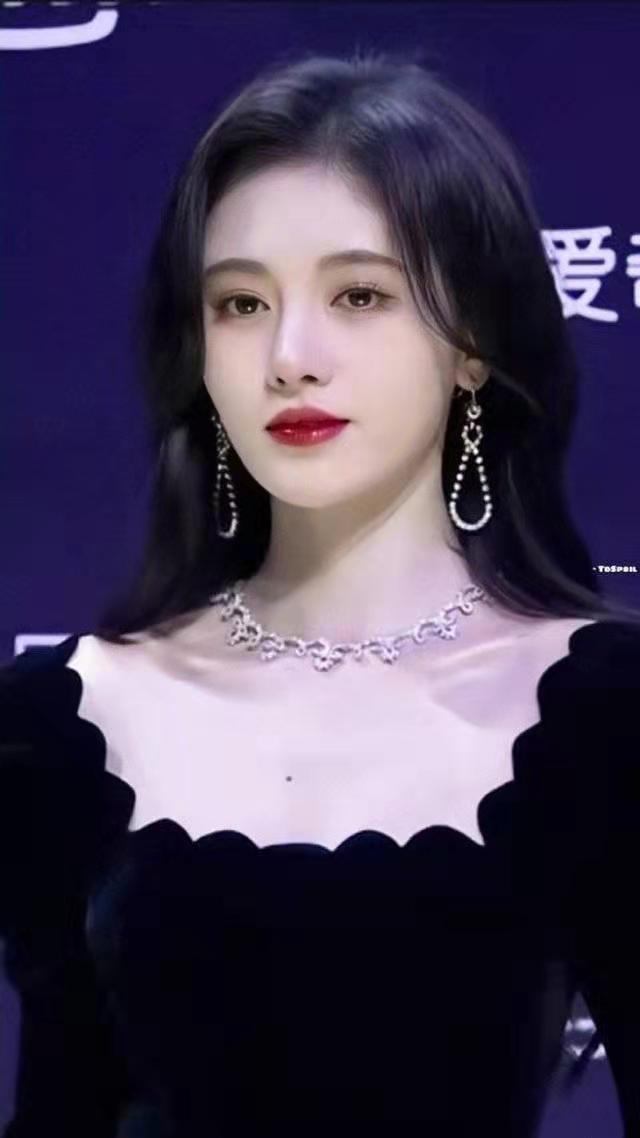 脸很美身材却减分的8位女星,只能看脸不能看身材