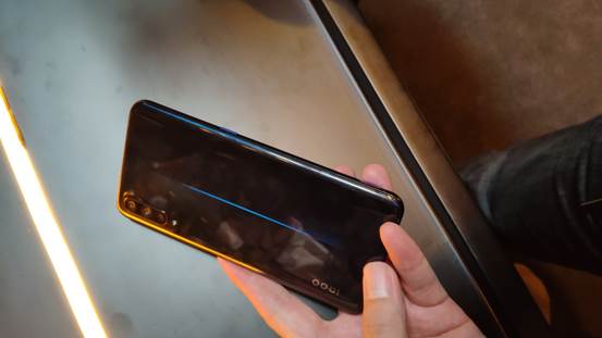 iqoo外设骚操作,iqoo玩游戏玩出电音