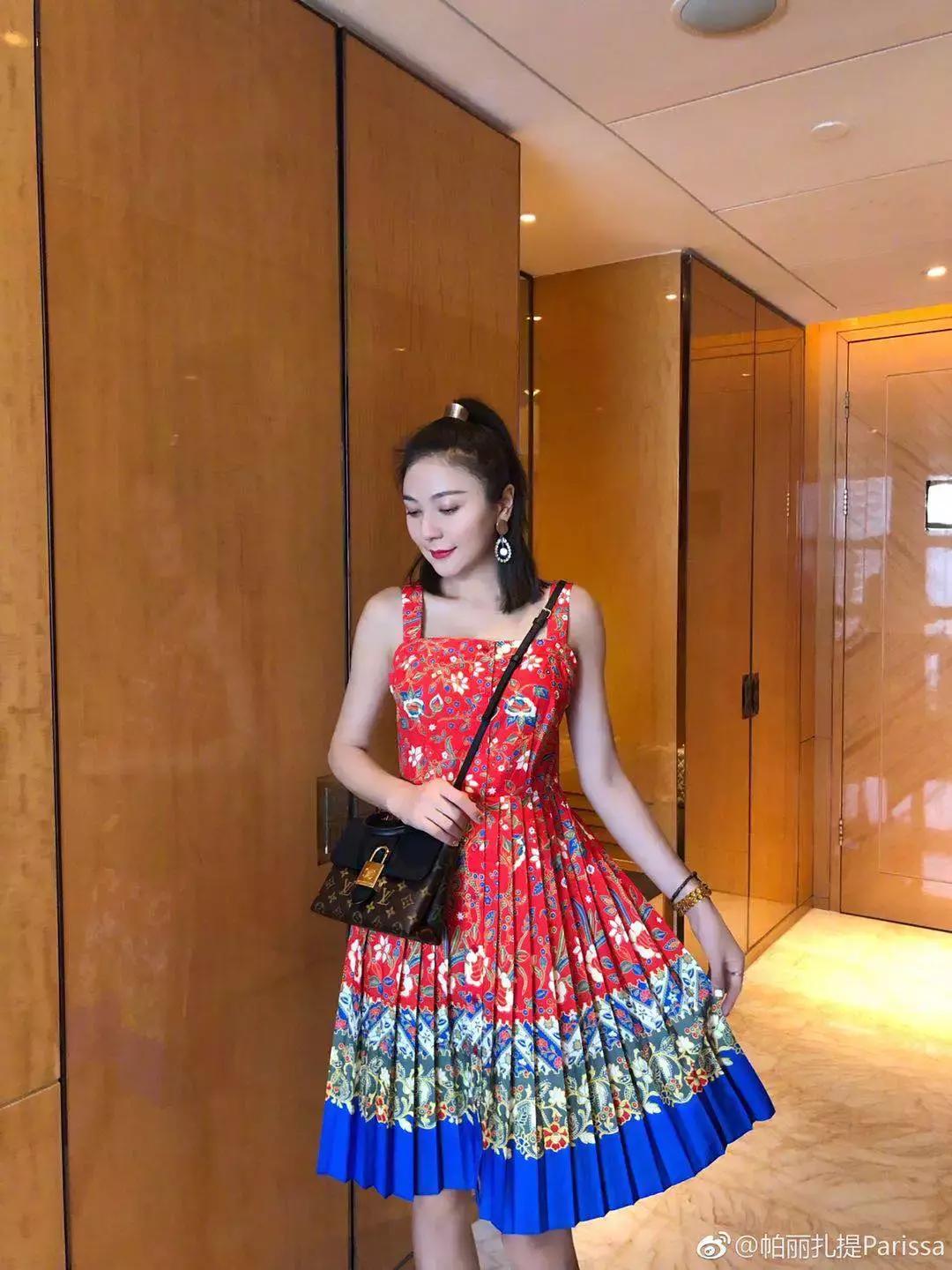 丁小芹被判3年？左岸潇和范冰冰合作？夏媛生日网红扎堆？