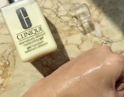 倩碧卓越清爽啫喱与无油黄油区别,倩碧天才黄油啫喱质地清爽型