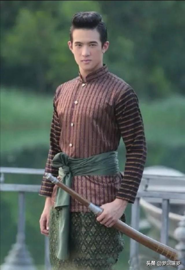 一眼就可以看出的外国服饰,泰国皇室的服饰