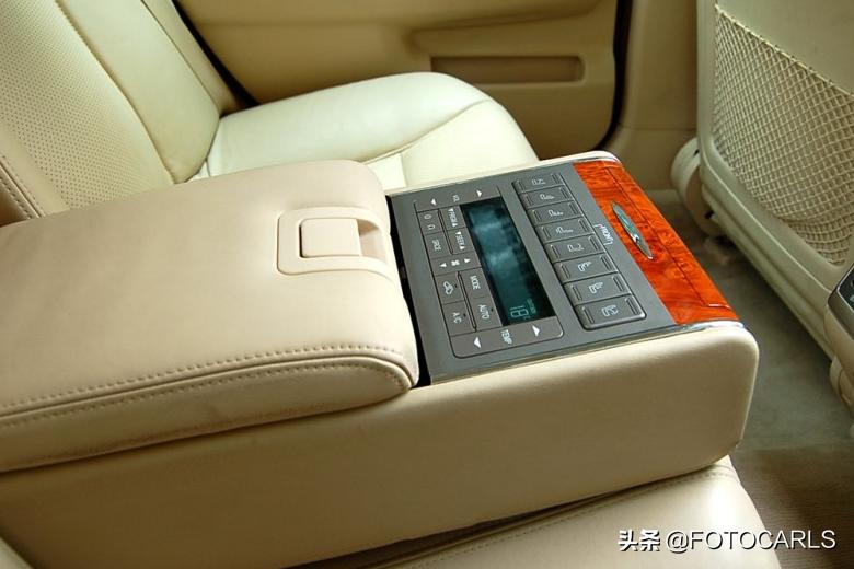 别克老一代君越3.0顶配内饰说明,别克君越老款3.0v6价格