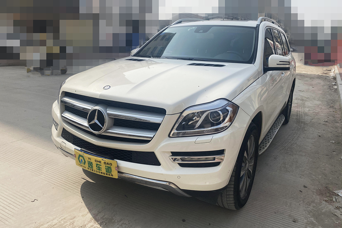 奔驰gl350柴油漏灰色粘液,个人奔驰gl350