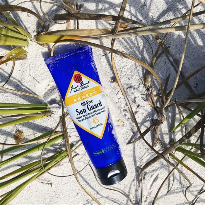 男士冬天皮肤干燥用什么护肤品,男士冬天护肤品