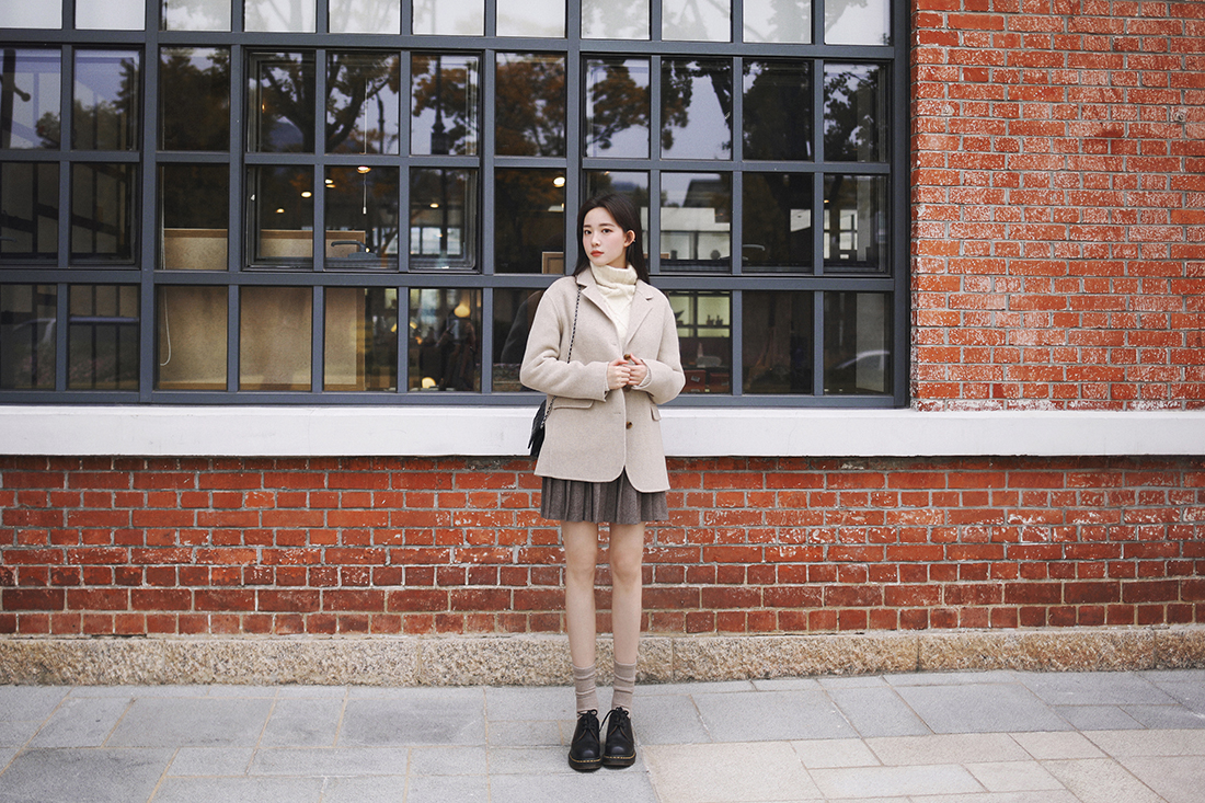 淑女风羊毛大衣,宽松慵懒羊绒毛衣女款配大衣