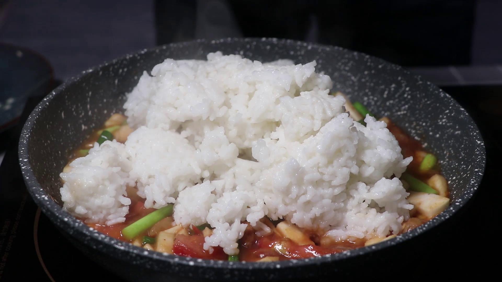 炒米饭怎么做好吃没有蛋,怎么炒米饭好吃不腻