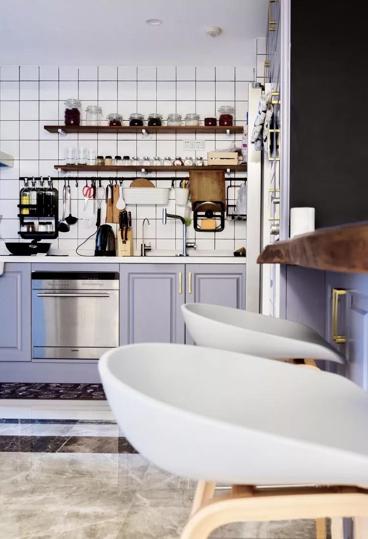 北欧风厨房橱柜配色,小厨房橱柜颜色搭配更显高级感