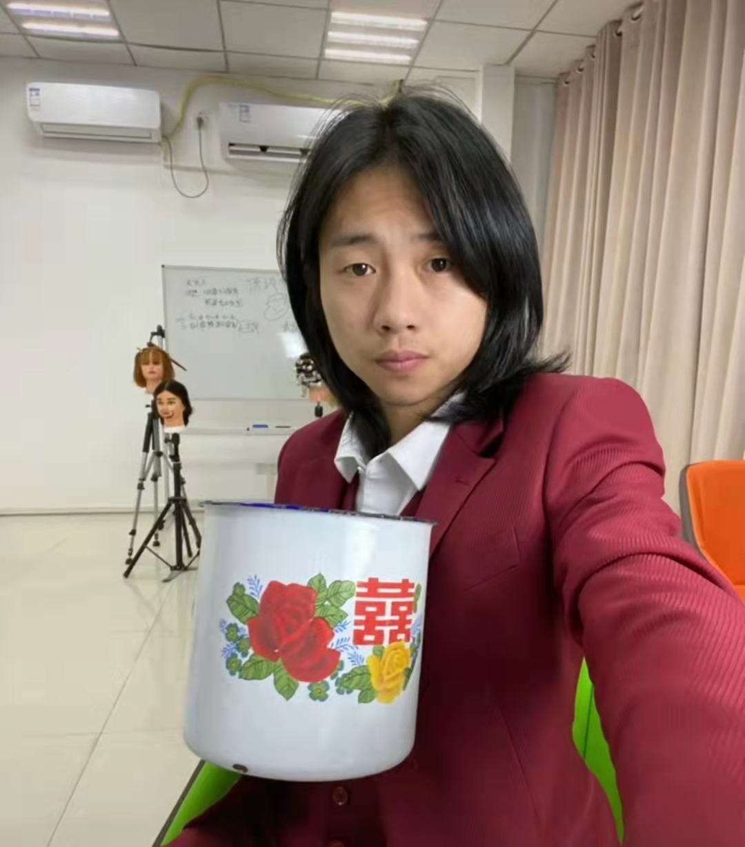 刻意炒作低俗PK，哑舍洪大炮林先生，三大网红直播权限被封禁