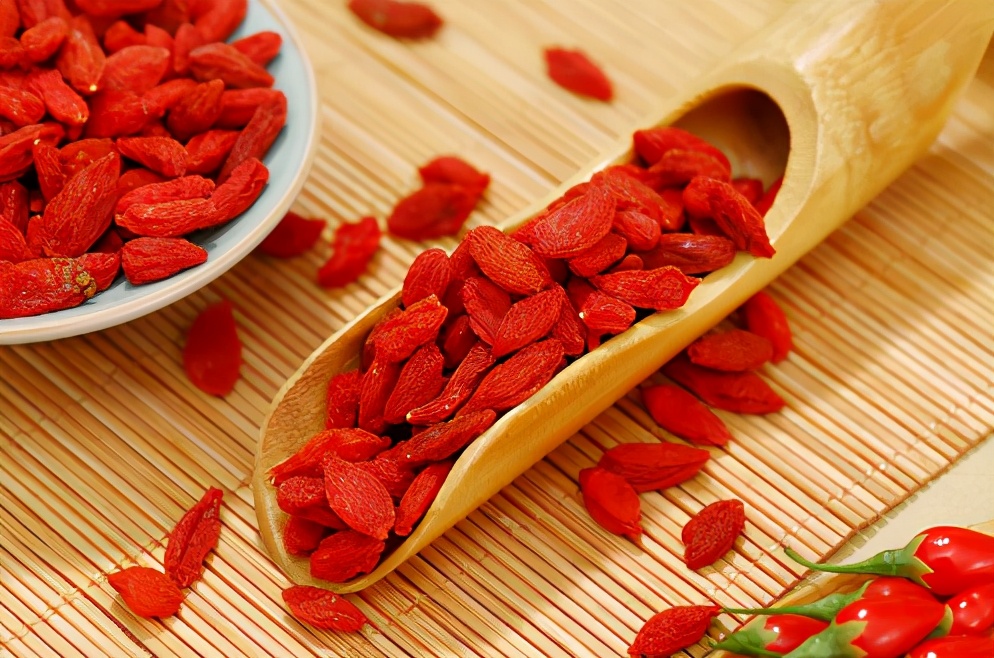 七大补血圣品养出红润好气色,十个补气血果蔬多吃养出好气色