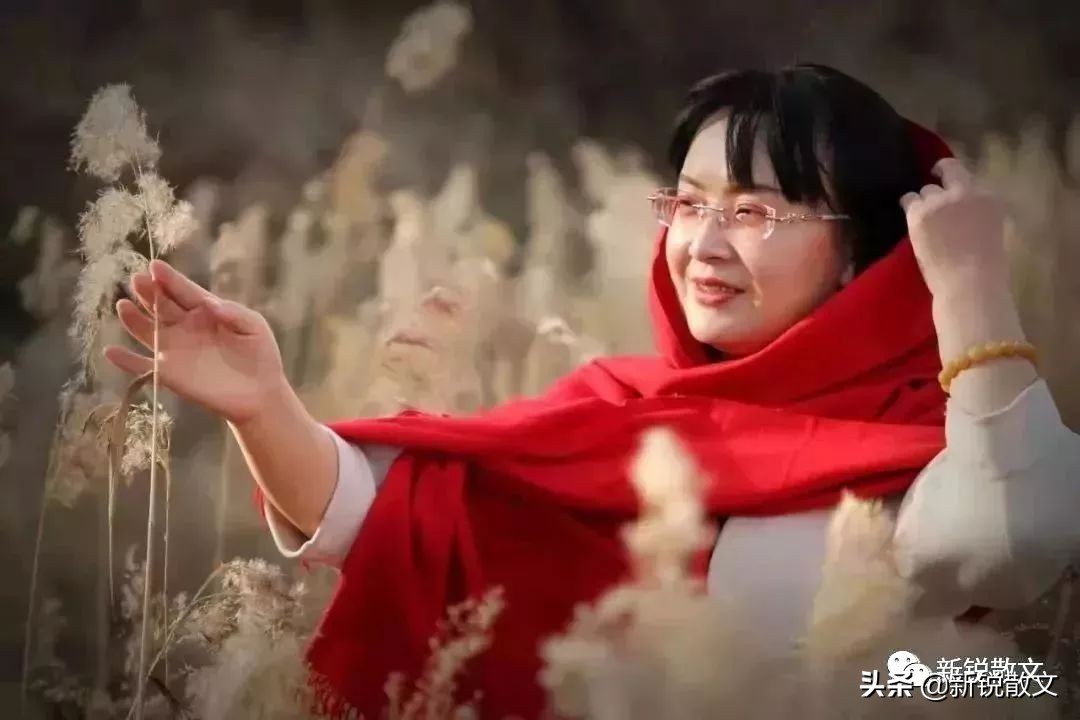 小说：临近退休，武老师在教室里被人照着脸就是一拳