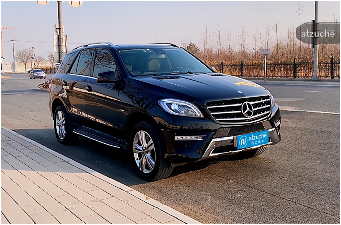 自动洗车跟人工洗车哪个好,洗车机洗车和人工洗车