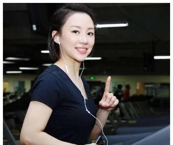 中国泳坛美女潘晓婷,潘晓婷和刘湘谁漂亮