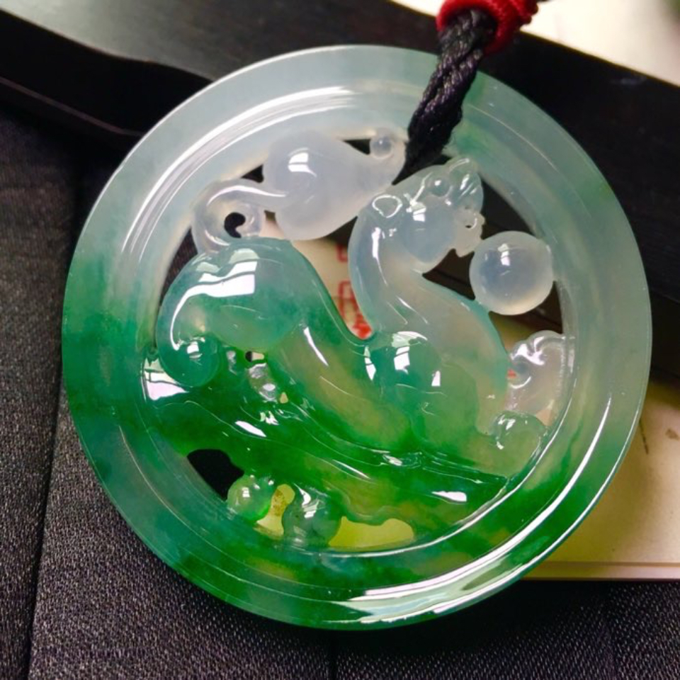 云南翡翠骗局央视,翡翠bc货有毒吗