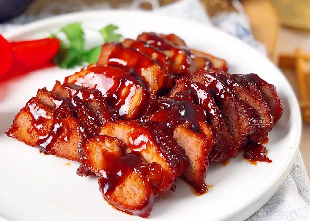 猪身上哪个部位的肉炒着最好吃,猪身上的肉都适合做什么菜