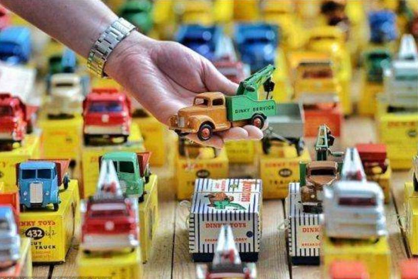 孩子收藏癖,孩子总收藏一些没用的东西怎么办