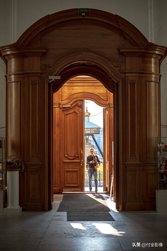 斯莫尔尼修道院主教,斯莫尔尼宫的宫殿