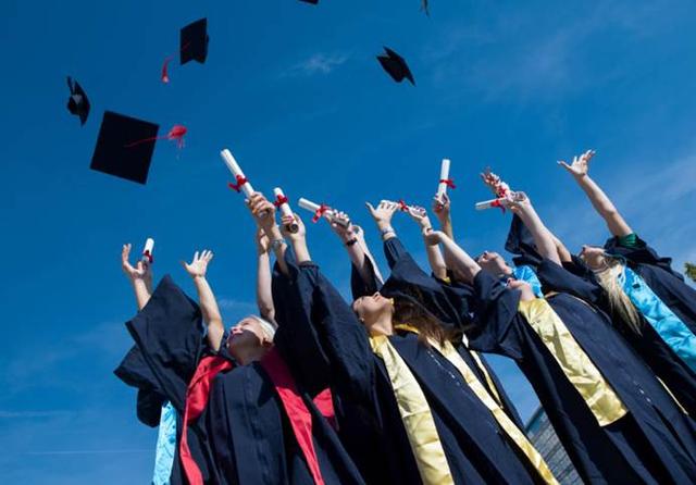 填报志愿就业前景好的专业,临床医学什么专业最容易就业