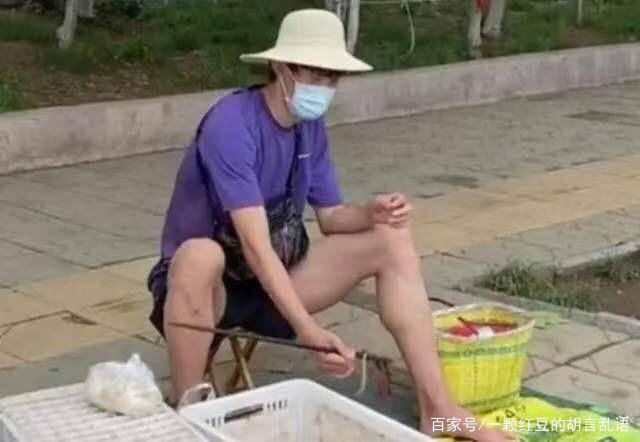 从跳高冠军到网红,张国伟已忘记2米39的一生追求了吗?拼命想红的他撂了国家队的挑子,但他的选择值得尊重